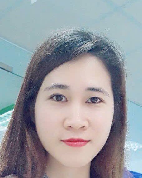 Cô Hoàng Thúy An